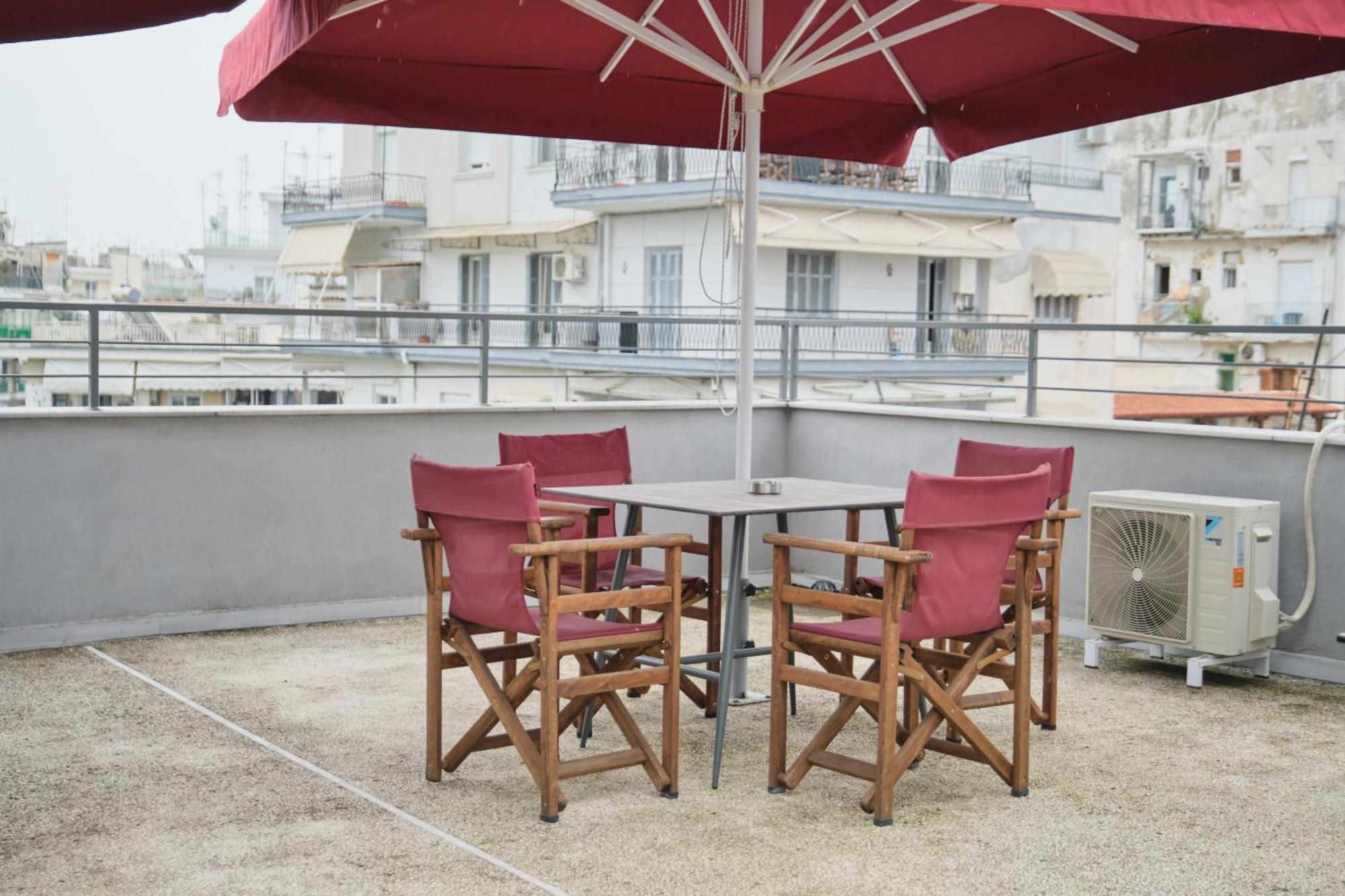 Urban Donkey Apartment Солун Екстериор снимка